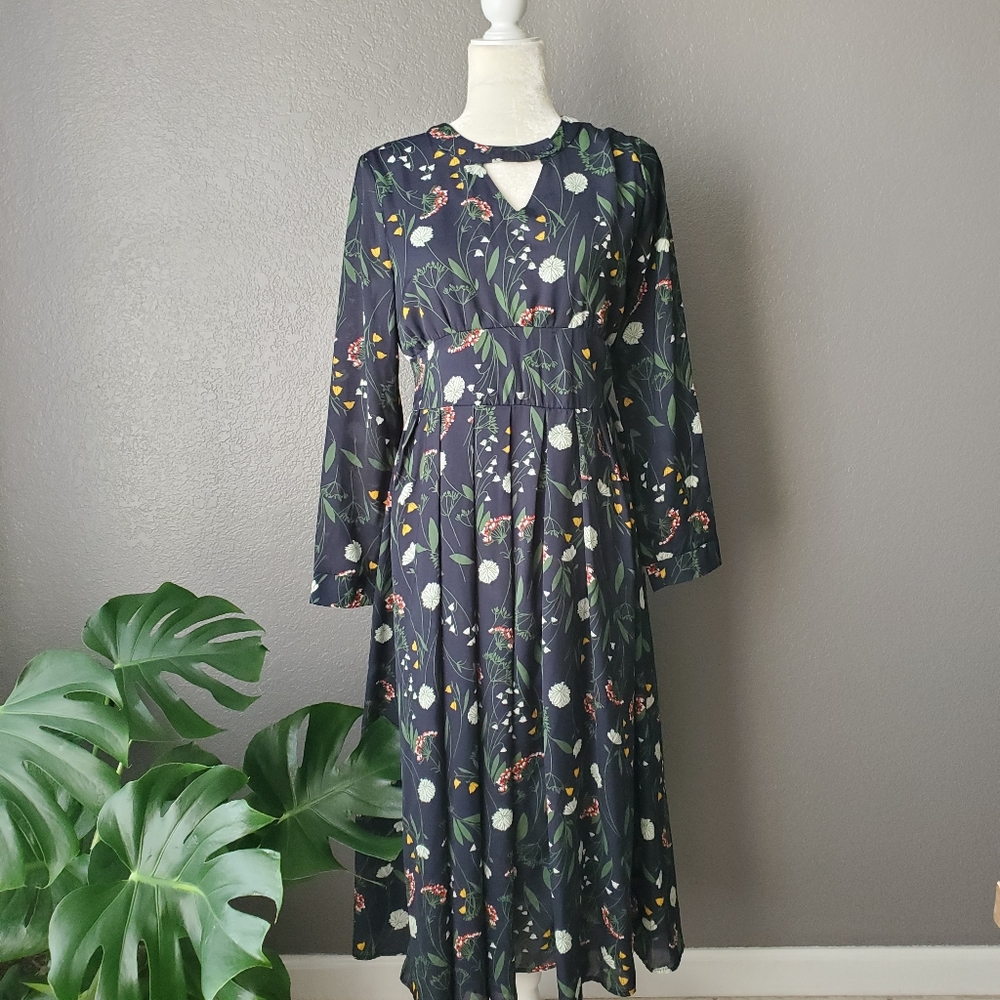 ROOLEE, size M, Navy/ floral